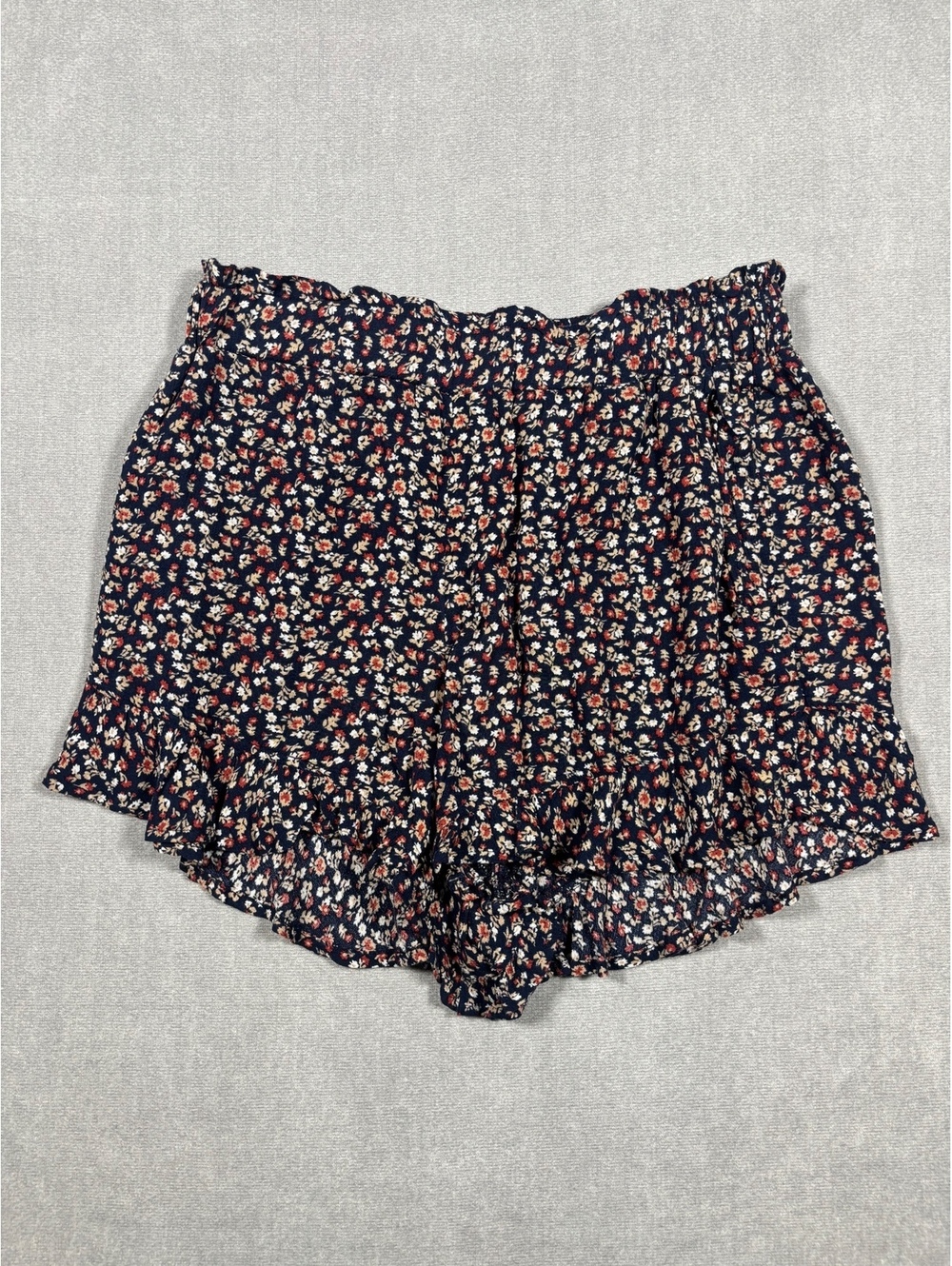 Hollister Floral Ruffle Paperbag Shorts Ultra High Rise Skort Navy Medium NWT
